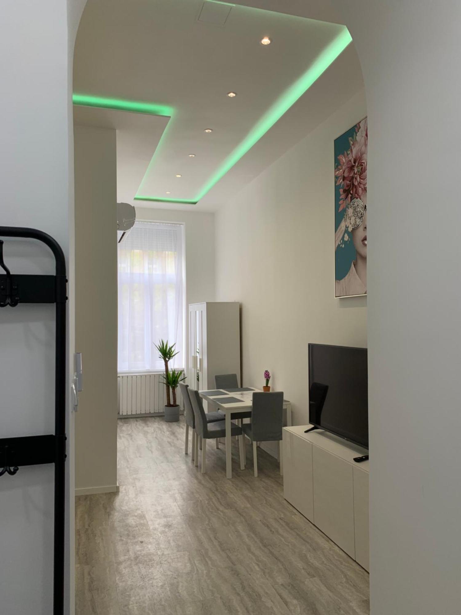 Standard Apartment Budapest Luaran gambar